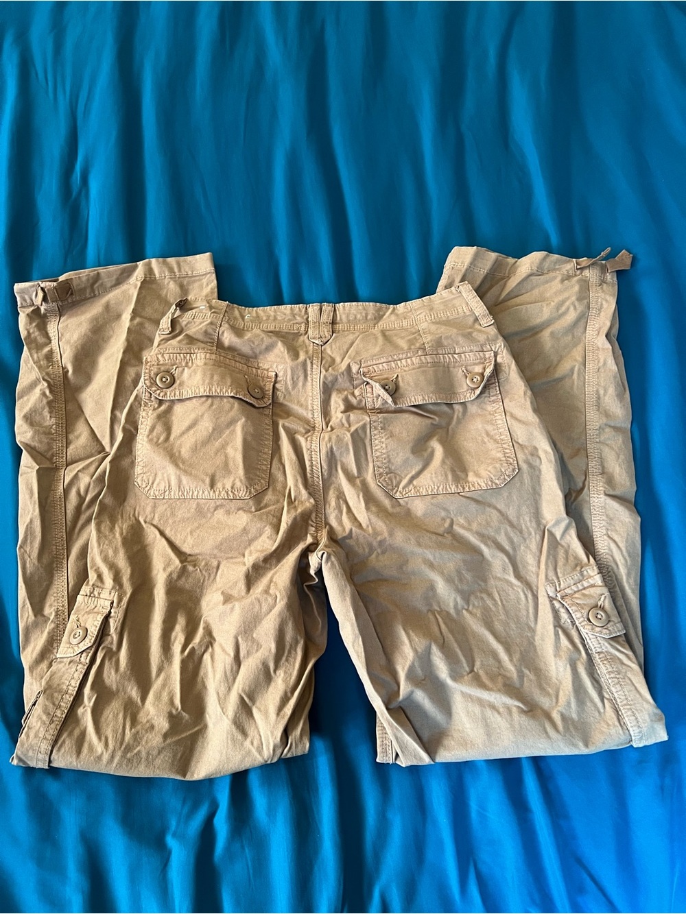 American Eagle Baggy Stretch Khaki Cargo Pants